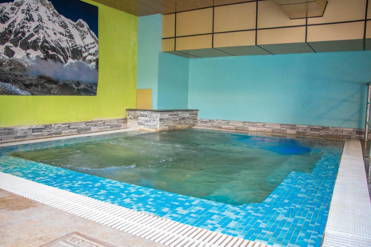 Retro Hotel And Spa Kathmandu Exteriör bild